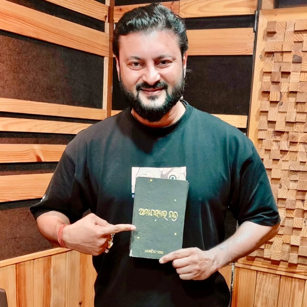 Anubhav Mohanty Biography (2025) Age, Height, Movies, Songs, Family, Career, Net Worth.