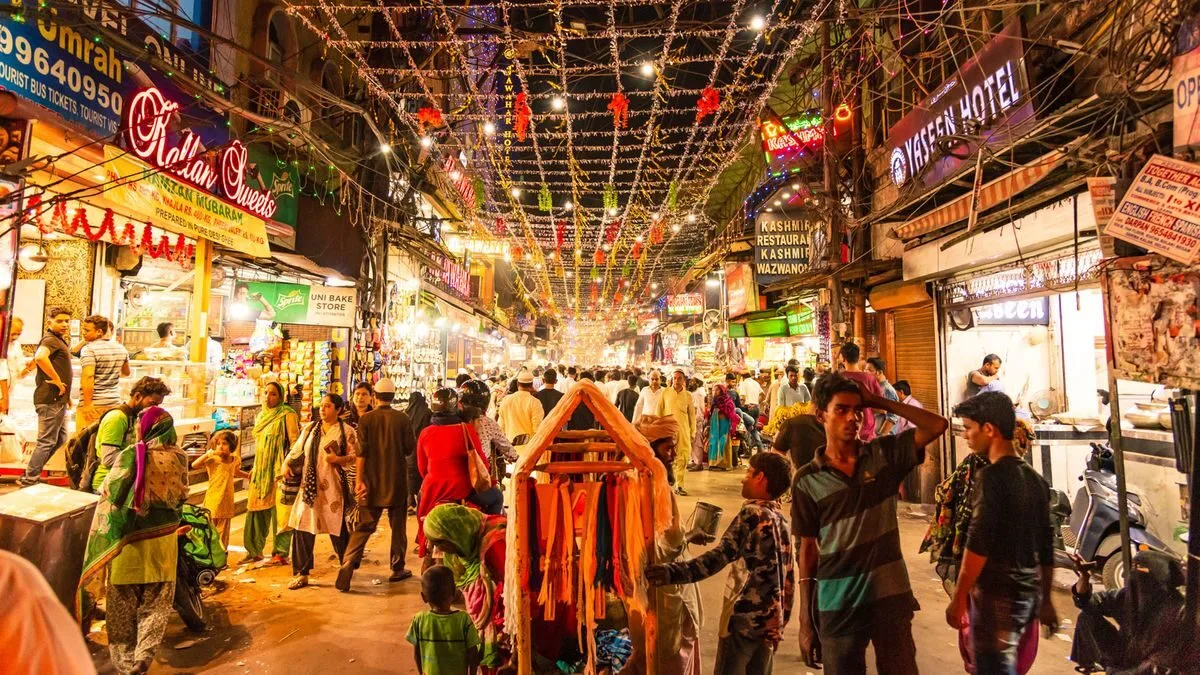 Dilli Haat, Khan Market, Connaught Place - Best Place To Visit In Delhi  A simple Month-By-Month Guide (January → December)