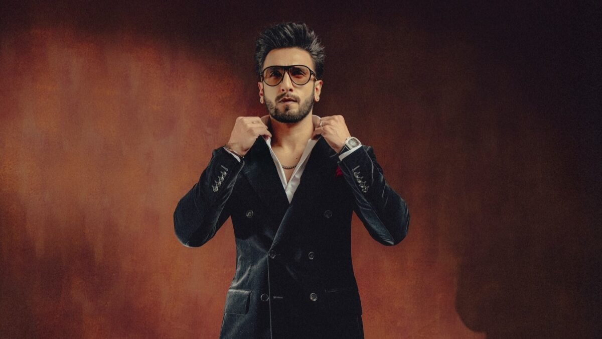 Ranveer Singh 1 Ranveer Singh Biography (Age, Height, Wife, Movies, Net Worth & Career)